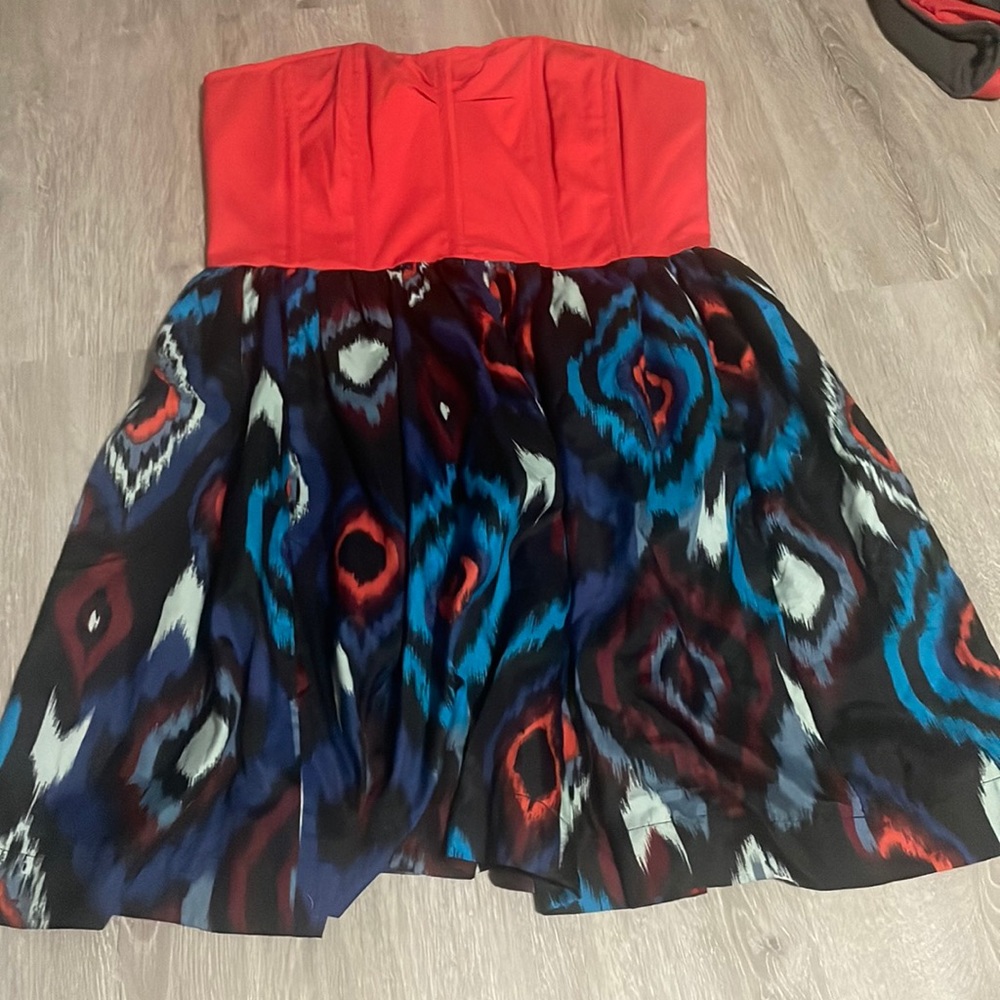 Sherry Cervi medium strapless dress